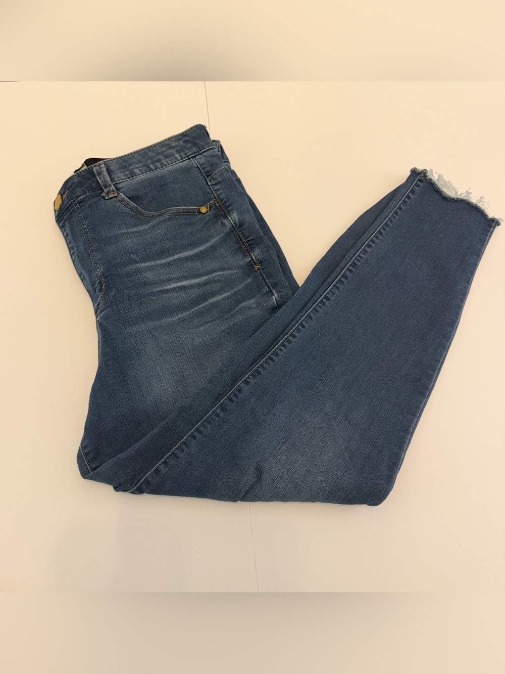 Democracy Ab Technology Size 12 Raw Hem Ankle Skinny Jeans Medium Wash